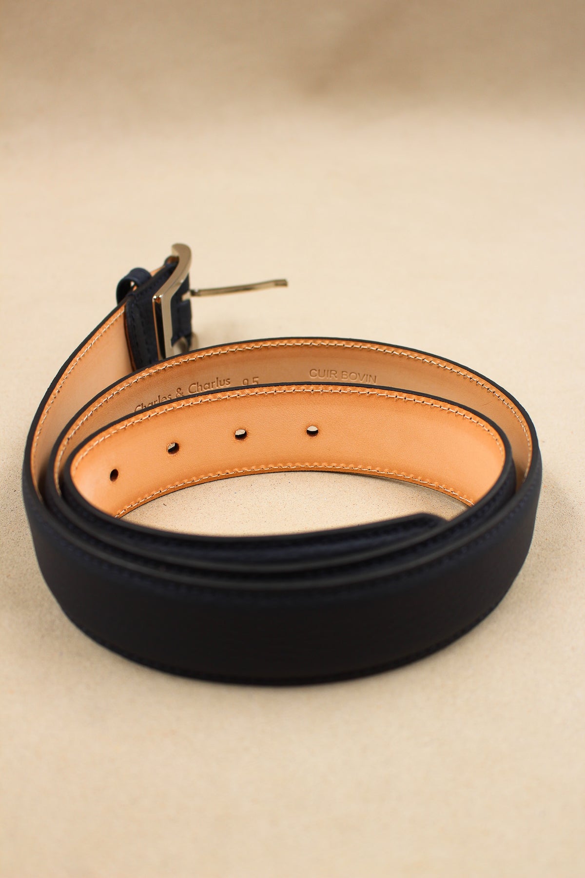 Belt 35 Domed 4004 | Grained Leather