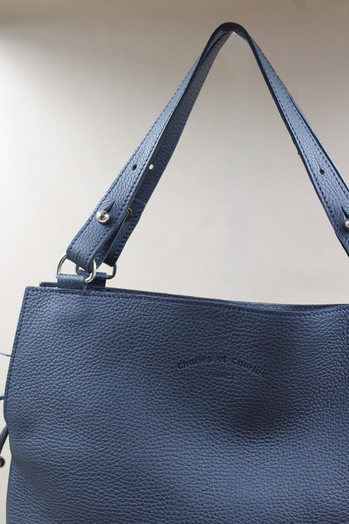 Sac incontournable en cuir grainé