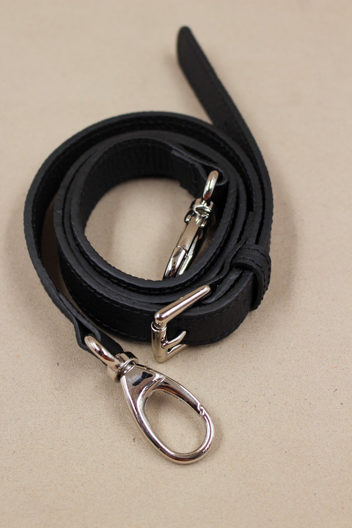 Bandoulière cuir grainé noir de 100cm